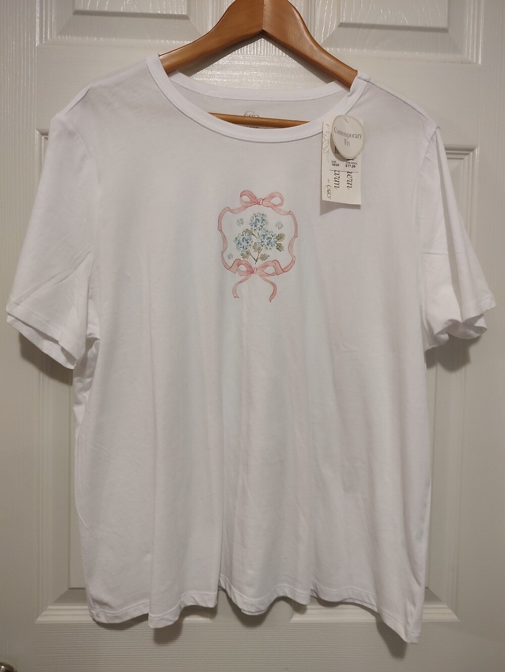 Cato White Short-Sleeve Tee with Pink Bow and Blue Floral Medallion